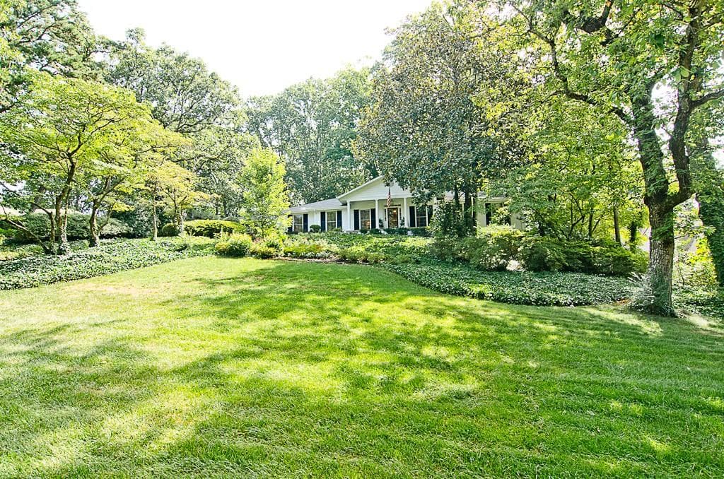 5 bedroom, 2,557 sq ft single family residence sold at 5505 Mount Vernon Parkway, Atlanta, GA 30327