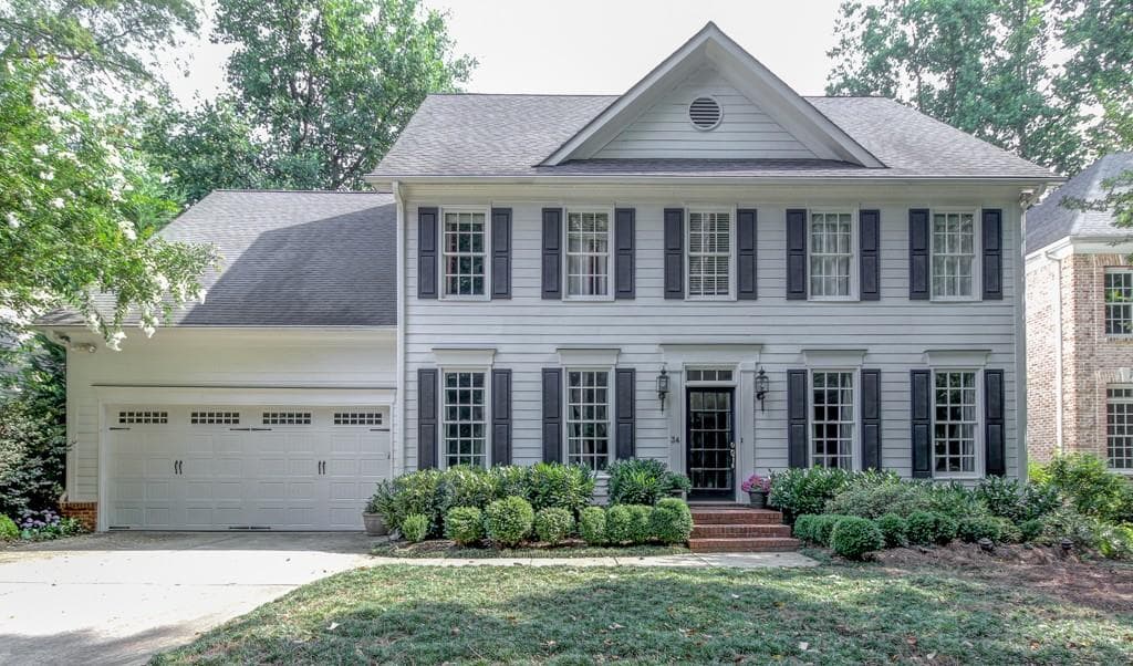 4 bedroom, 3,286 sq ft single family residence sold at 34 Wieuca Trace, Atlanta, GA 30342