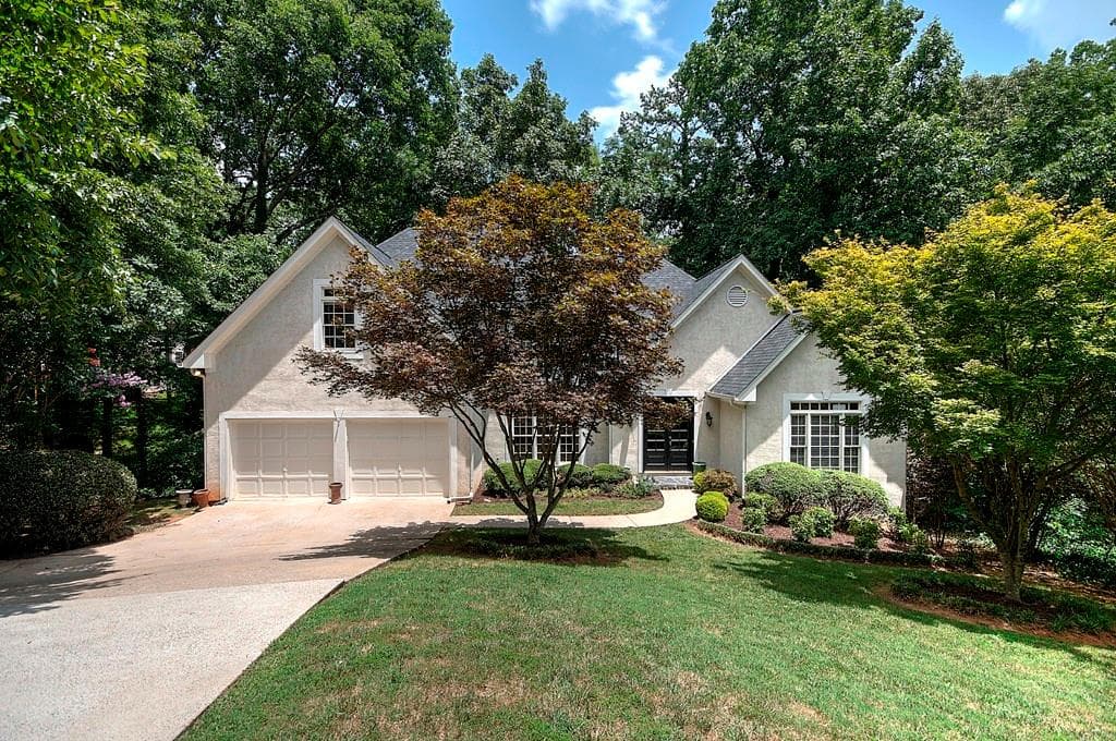 5 bedroom, 3,682 sq ft single family residence sold at 745 Winterwind Way, Roswell, GA 30075