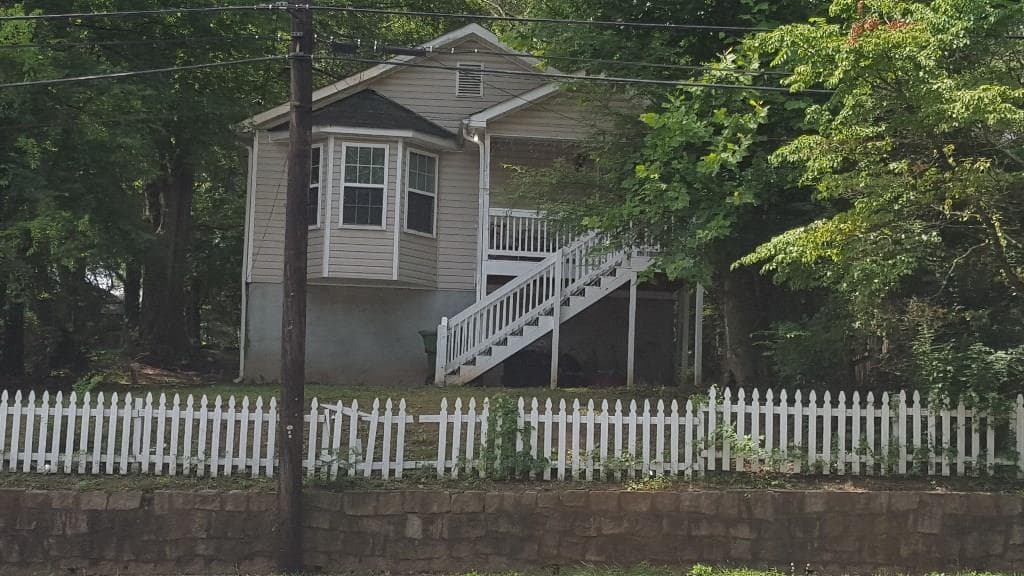 4 bedroom, 1,449 sq ft single family residence sold at 1734 Donald Lee Hollowell Parkway, Atlanta, GA 30318
