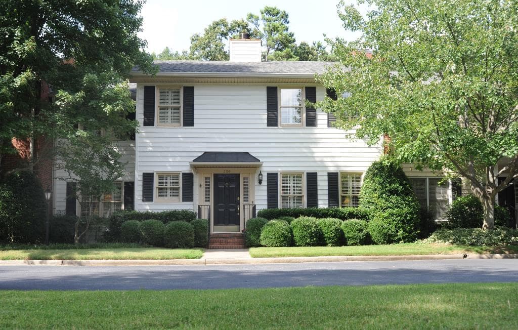 3 bedroom, 1,768 sq ft townhouse sold at 2198 Bohler Road, Atlanta, GA 30327