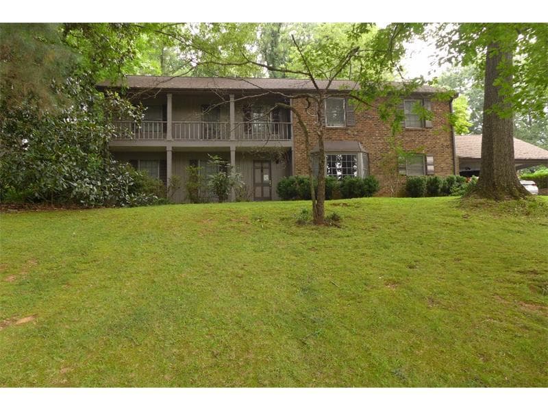 605 River Valley Road, Sandy Springs, GA 30328 — most recent listing photo