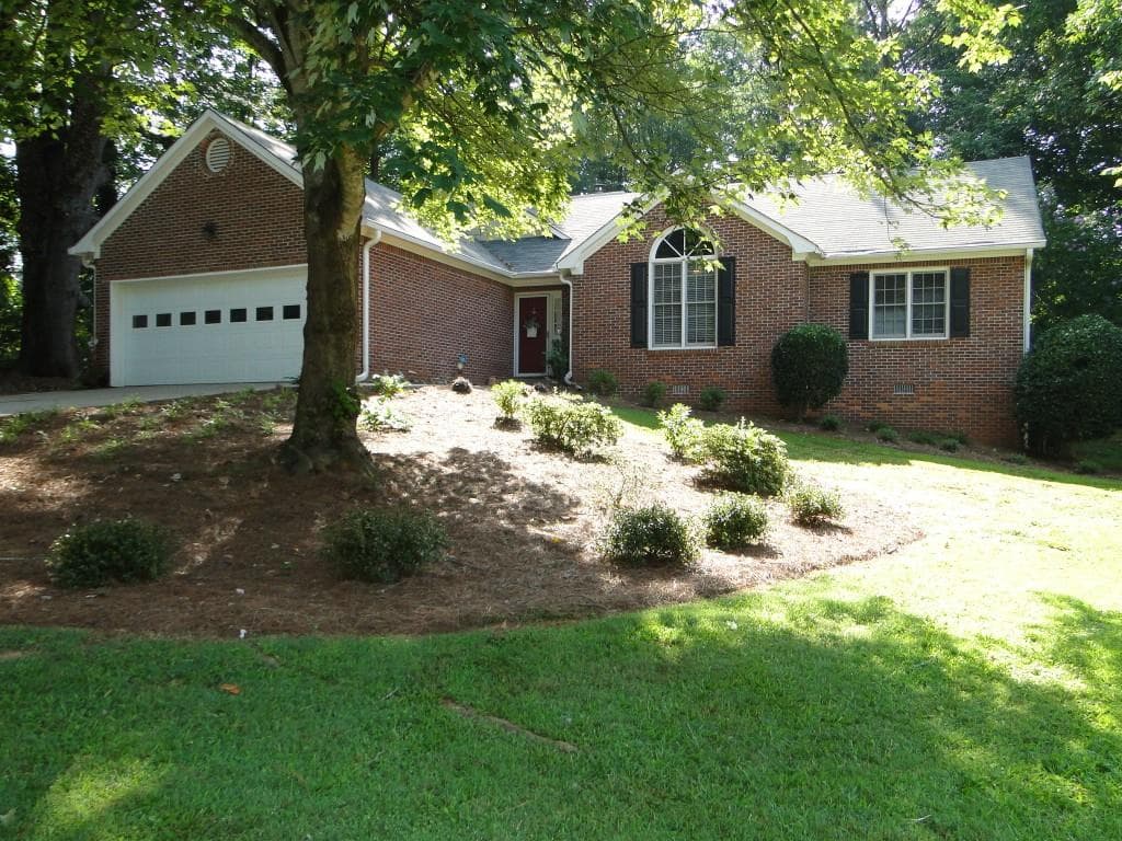 3 bedroom single family residence sold at 104 Radford Circle, Marietta, GA 30060