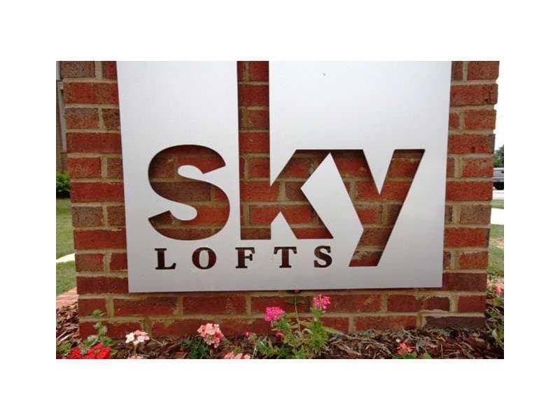 1 bedroom, 696 sq ft condominium sold at 898 Oak Street 3220, Atlanta, GA 30310