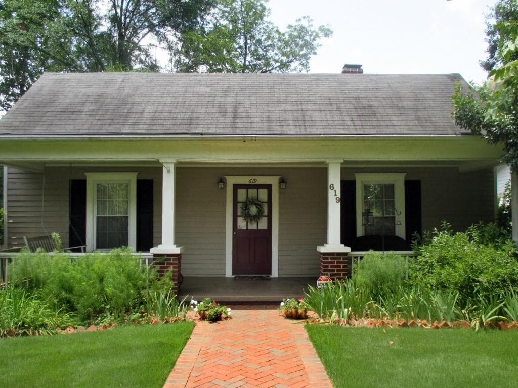3 bedroom, 1,643 sq ft single family residence sold at 619 Flat Shoals Avenue, Atlanta, GA 30316