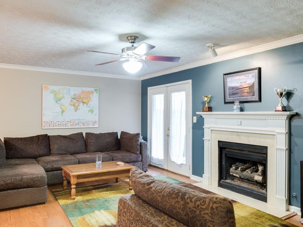 2 bedroom, 1,300 sq ft condominium sold at 1388 N Crossing Drive 1388, Atlanta, GA 30329