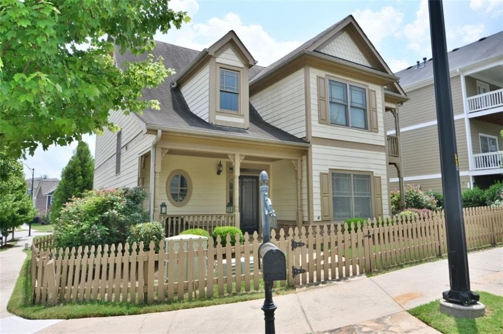 3 bedroom, 2,120 sq ft single family residence sold at 967 Westmoreland Circle, Atlanta, GA 30318
