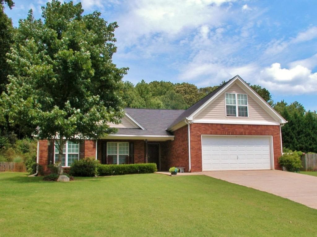 85 Clydes Way, Hoschton, GA 30548 — most recent listing photo