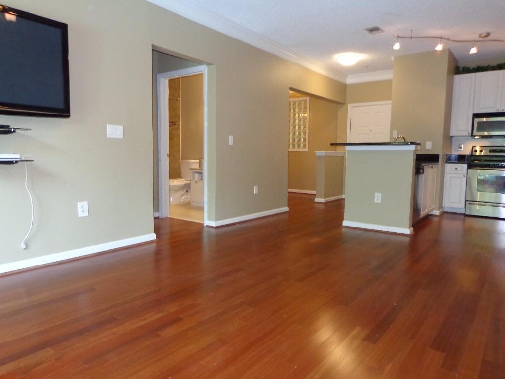 2 bedroom, 1,079 sq ft condominium sold at 10 PERIMETER SUMMIT Boulevard 4238, Atlanta, GA 30319