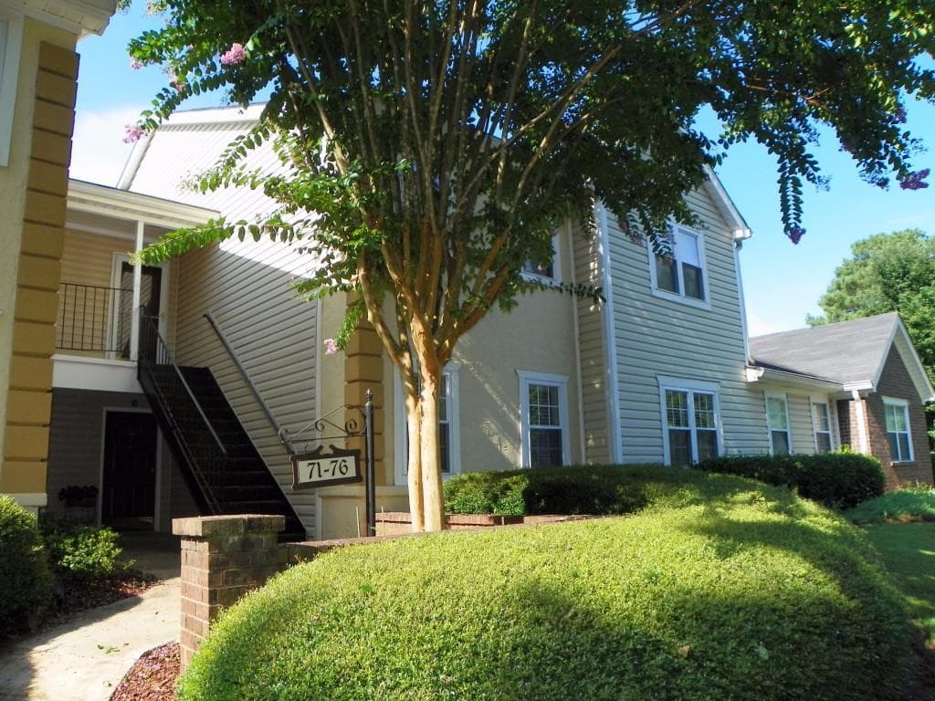 75 Hampshire Court, Avondale Estates, GA 30002 — most recent listing photo