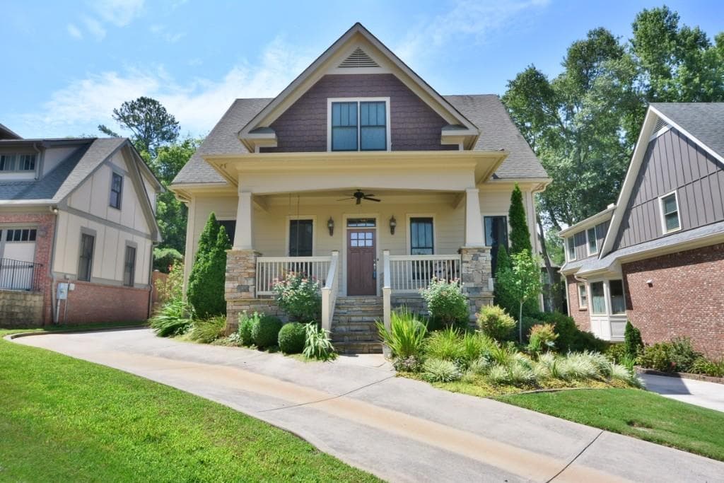 4 bedroom, 3,543 sq ft single family residence sold at 1122 PARKVIEW Place, Smyrna, GA 30080