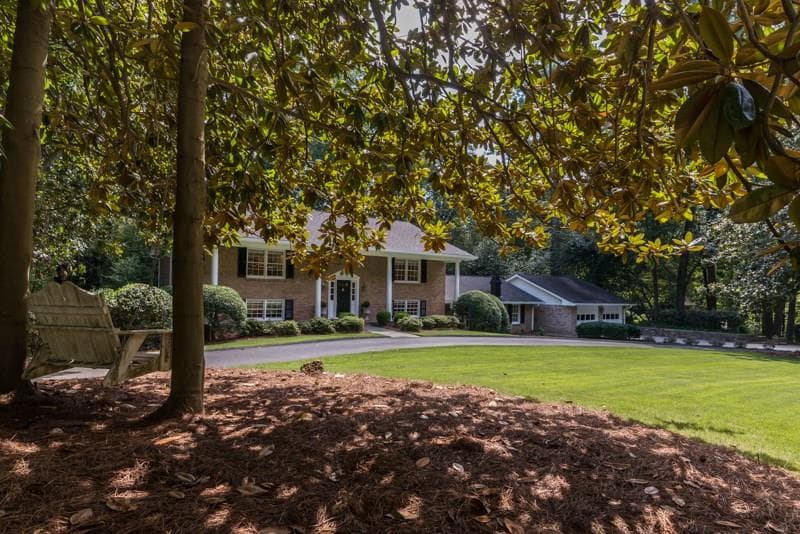 5 bedroom, 4,366 sq ft single family residence sold at 4115 Glen Devon Drive, Atlanta, GA 30327