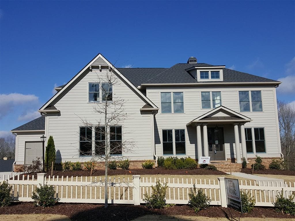 5 bedroom, 3,913 sq ft single family residence sold at 4010 Pinebrook Circle, Cumming, GA 30028