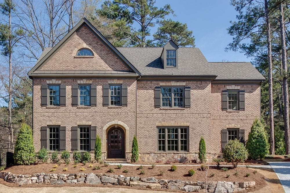 4 bedroom, 3,543 sq ft single family residence sold at 1704 Logans Knoll, Atlanta, GA 30329
