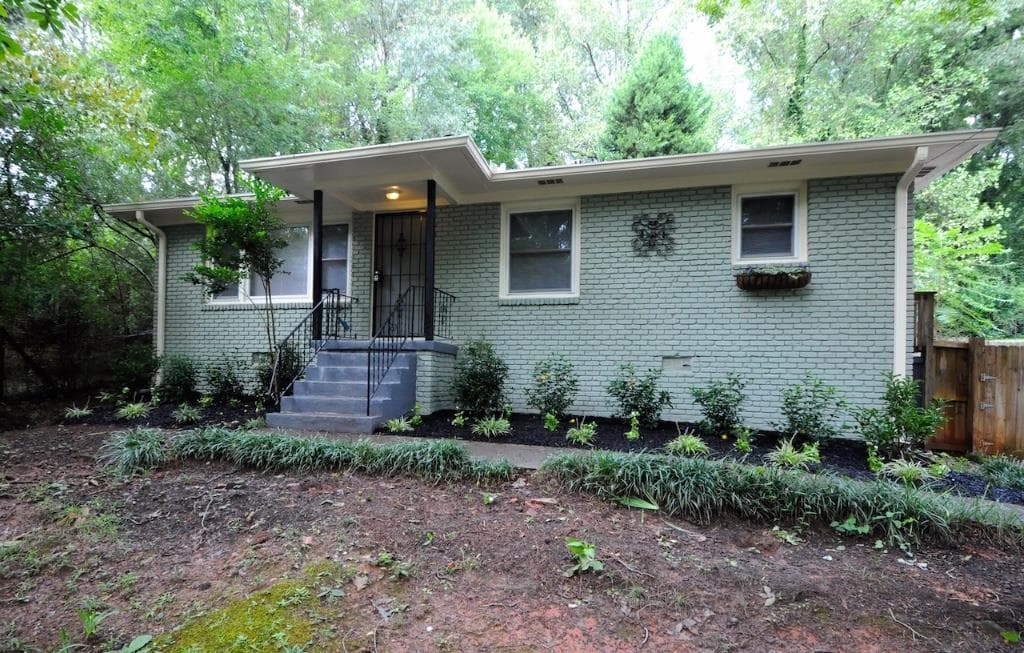 2 bedroom, 1,066 sq ft single family residence sold at 1509 Woodland Avenue, Atlanta, GA 30316