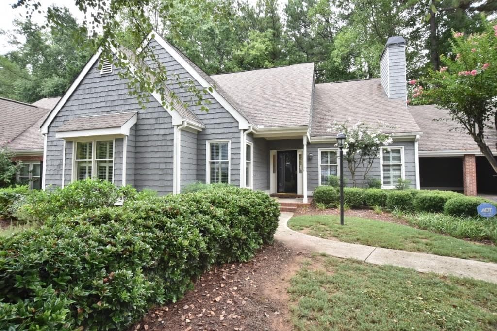 37 Vernon Glen Court, Dunwoody, GA 30338 — most recent listing photo
