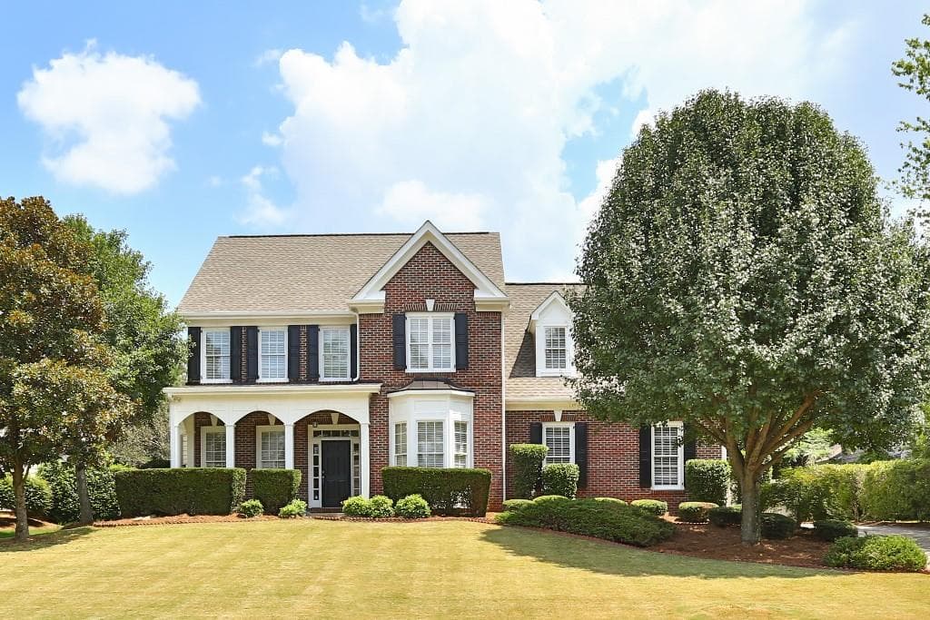 4 bedroom, 2,686 sq ft single family residence sold at 4119 Treemont Lane, Suwanee, GA 30024