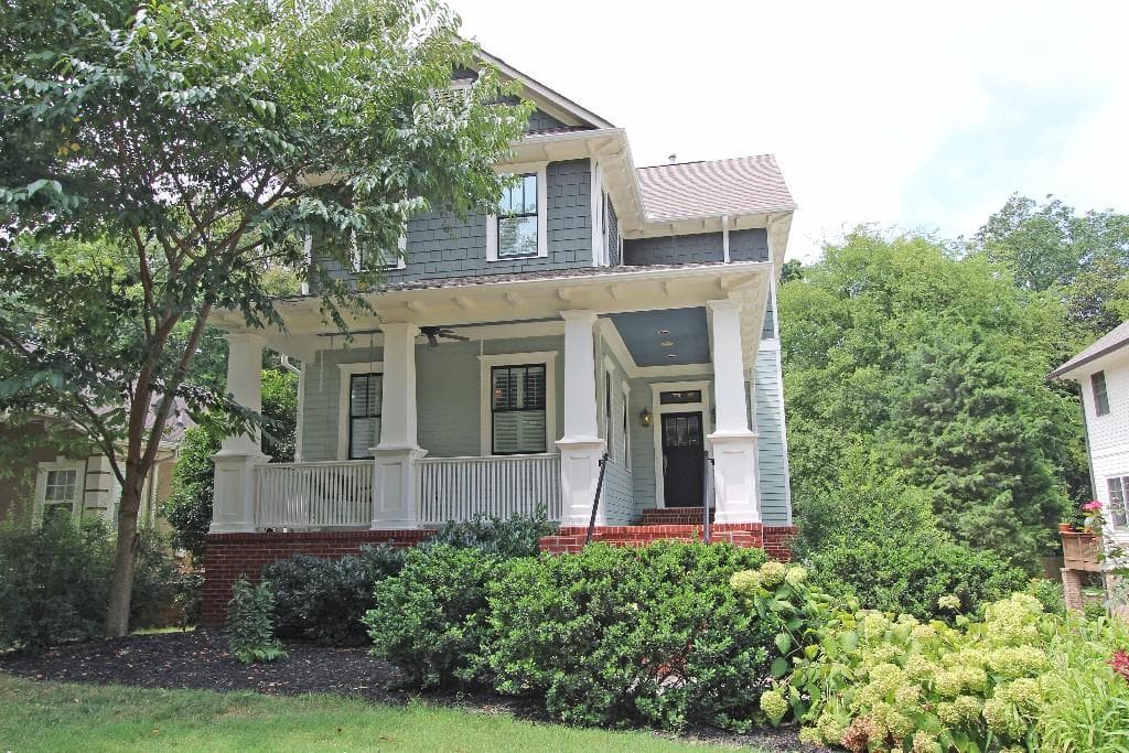 5 bedroom, 3,824 sq ft single family residence sold at 244 Hampton Terrace, Atlanta, GA 30307