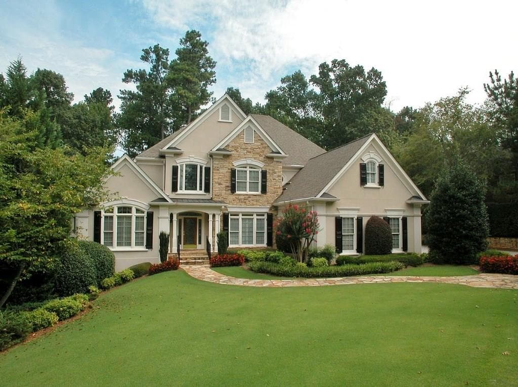 5 bedroom single family residence sold at 2305 Sugarloaf Club Drive, Duluth, GA 30097