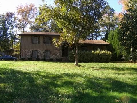 3 bedroom single family residence sold at 2985 Fredrick Drive, Marietta, GA 30062