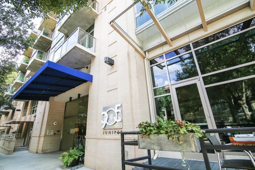 2 bedroom, 1,465 sq ft condominium sold at 905 Juniper Street 117, Atlanta, GA 30309