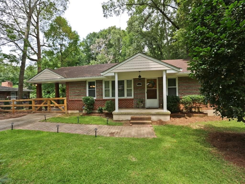 3 bedroom single family residence sold at 1612 Zemory Drive, Tucker, GA 30084