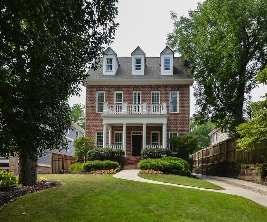 5 bedroom, 3,168 sq ft single family residence sold at 1275 Star Drive, Brookhaven, GA 30319