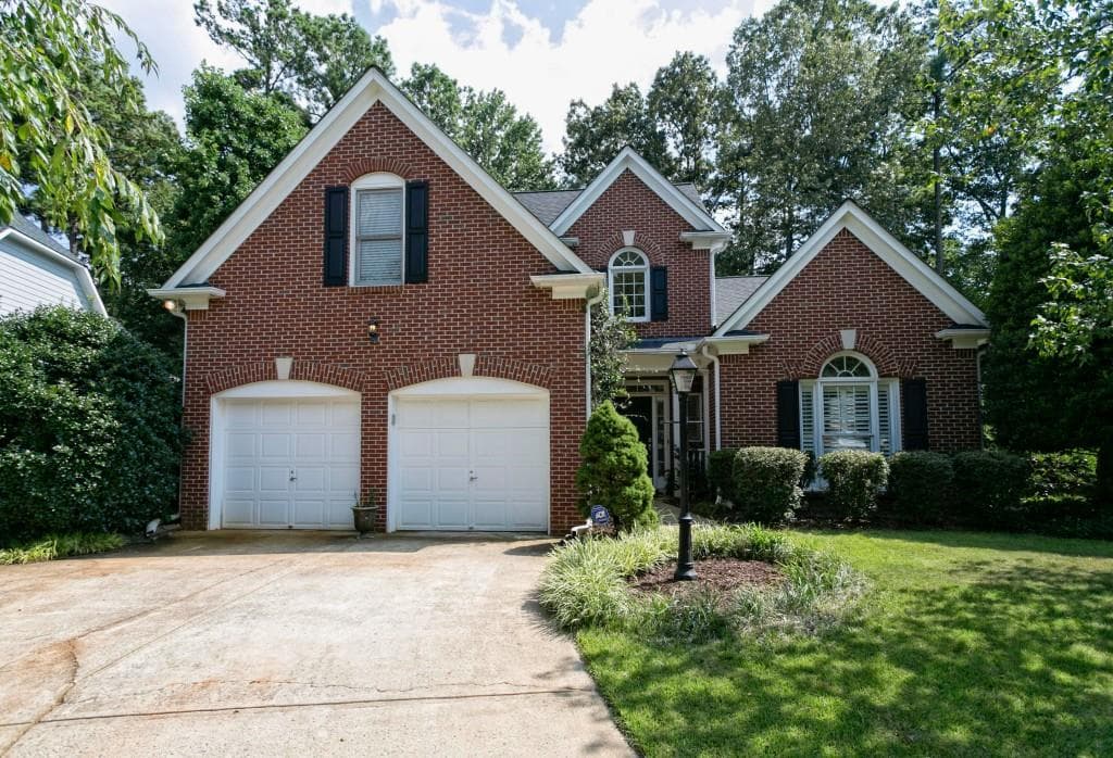 4 bedroom, 2,908 sq ft single family residence sold at 2696 Claredon Trace, Kennesaw, GA 30144