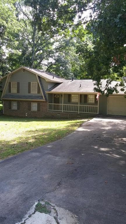 4 bedroom single family residence sold at 679 Oakland Way, Lawrenceville, GA 30044
