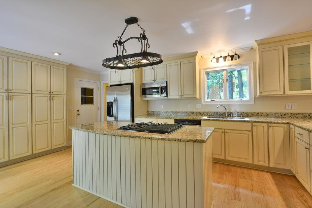 4025 Roxburgh Drive, Roswell, GA 30076 — most recent listing photo
