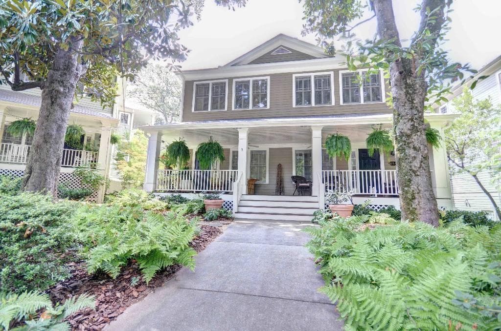 3 bedroom, 2,022 sq ft townhouse sold at 823 Edgewood Avenue B, Atlanta, GA 30307