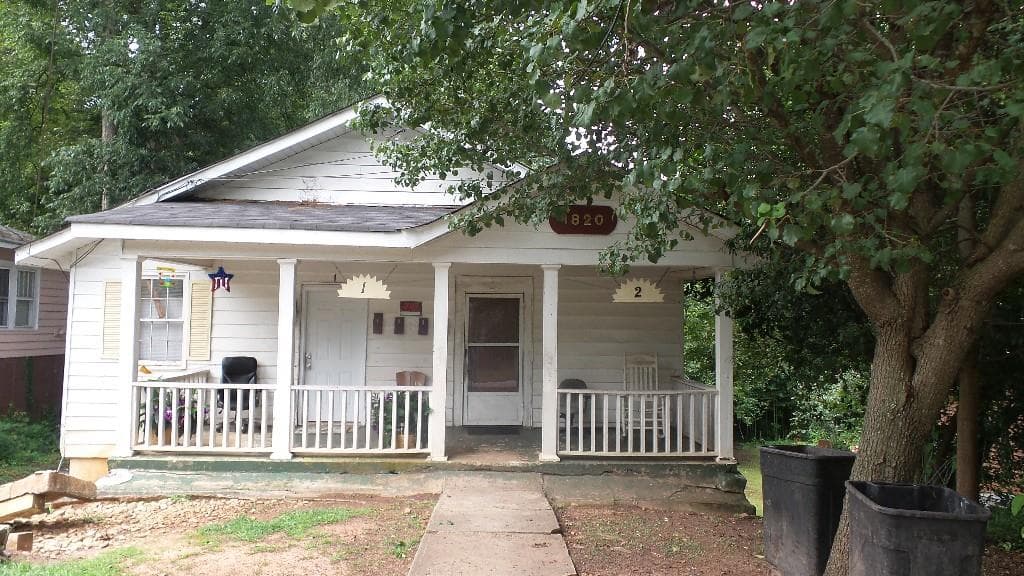 quadruplex sold at 1820 Lyle Avenue, College Park, GA 30337