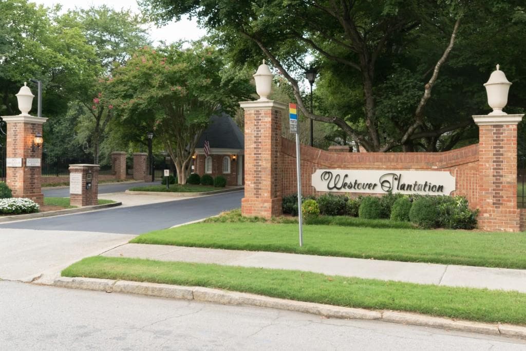 2 bedroom, 1,320 sq ft condominium sold at 5 George Wythe Place, Atlanta, GA 30318