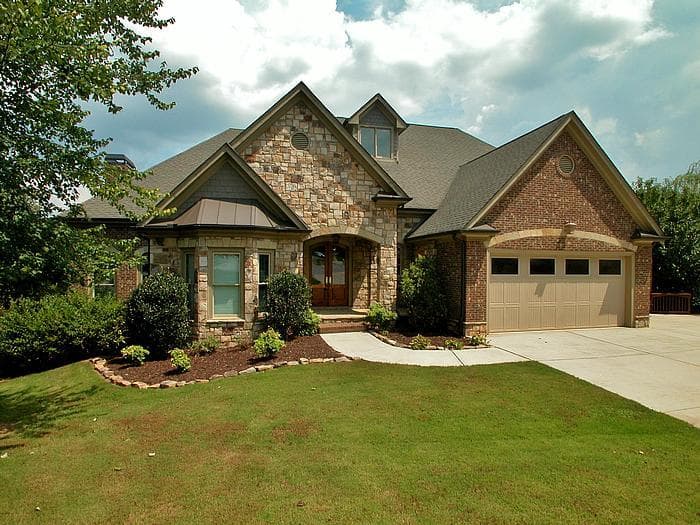 5 bedroom, 7,338 sq ft single family residence sold at 3343 Heathchase Lane, Suwanee, GA 30024