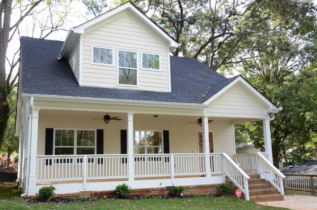 4 bedroom, 2,300 sq ft single family residence sold at 310 Nelms Avenue, Atlanta, GA 30307