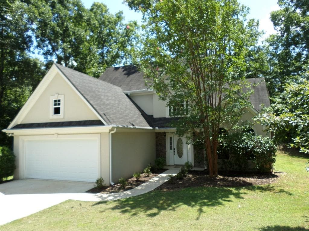 3 bedroom single family residence sold at 40 Wellington Trail, Covington, GA 30016