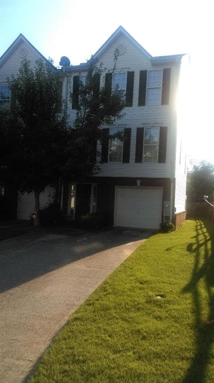 5643 Strathmoor Manor Circle 2, Lithonia, GA 30058 — most recent listing photo