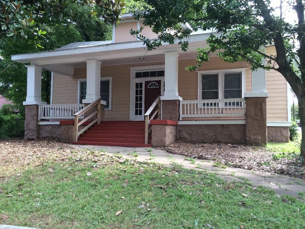 5 bedroom, 2,158 sq ft single family residence sold at 530 Langhorn Street, Atlanta, GA 30310