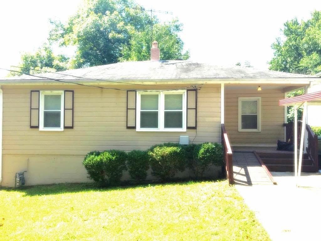 2 bedroom, 934 sq ft single family residence sold at 1836 Spring Avenue, Atlanta, GA 30318