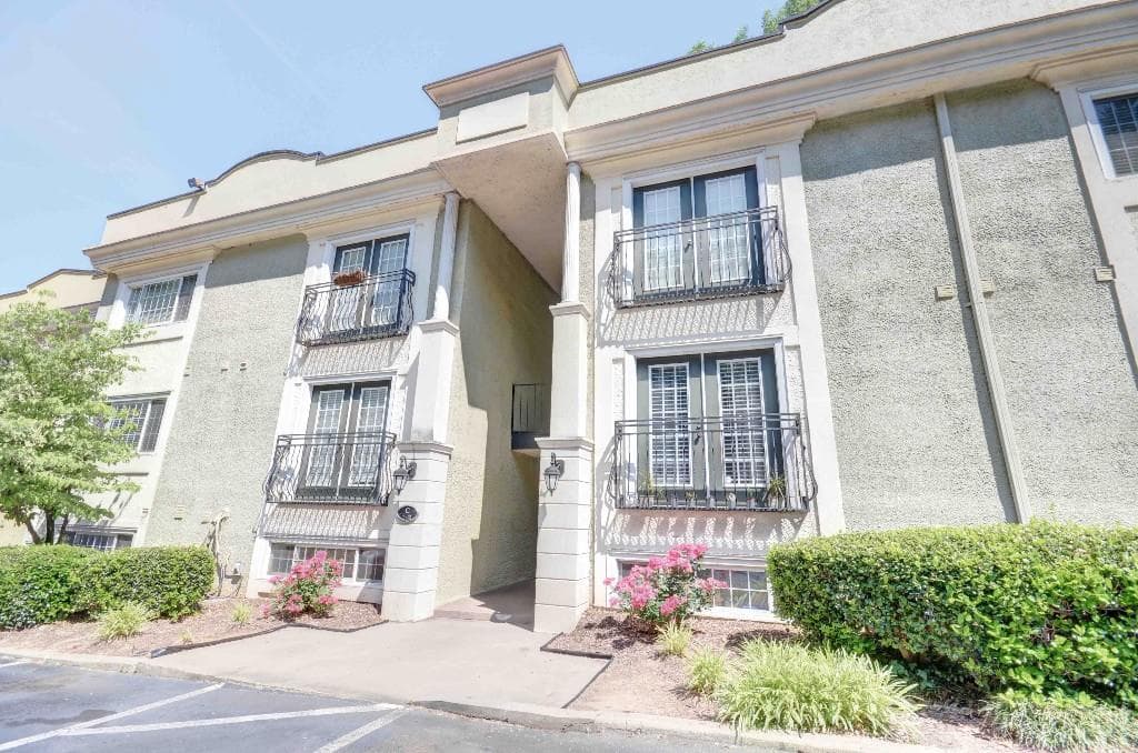 2 bedroom, 1,060 sq ft condominium sold at 1445 Monroe Drive C-11, Atlanta, GA 30324