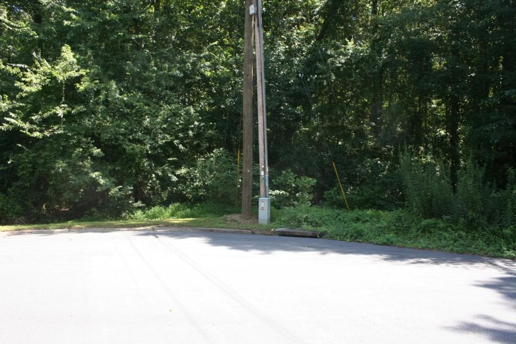 other sold at 629 Falling Leaf Drive, Lilburn, GA 30047