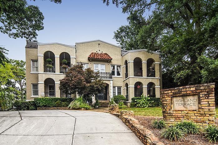 1 bedroom, 729 sq ft condominium sold at 856 Briarcliff Road 16, Atlanta, GA 30306