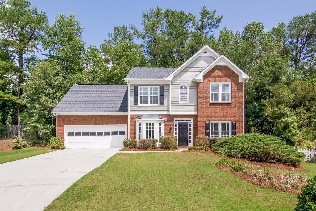 4 bedroom, 2,090 sq ft single family residence sold at 2865 Ivey Oaks Lane, Roswell, GA 30076