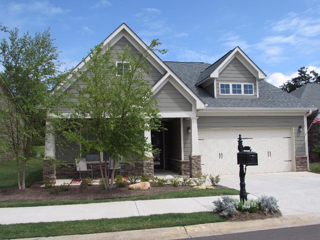 3 bedroom, 1,624 sq ft single family residence sold at 215 Aster Court, Canton, GA 30114