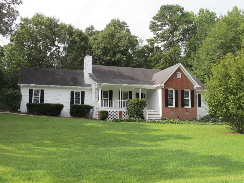 182 Summer Hill Drive, Hoschton, GA 30548 — most recent listing photo