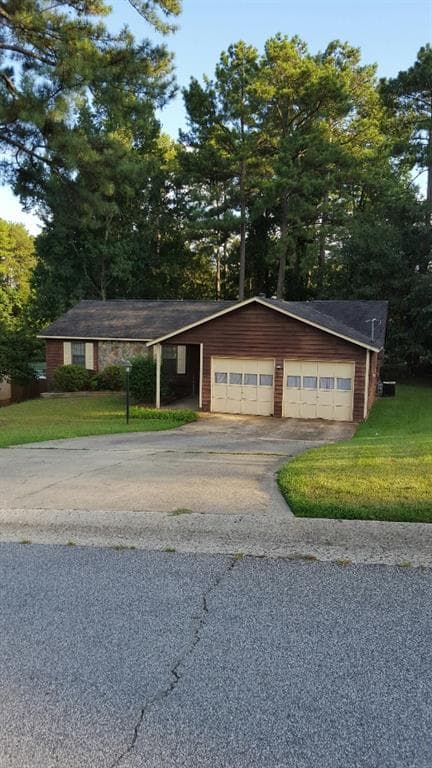 3 bedroom single family residence sold at 321 Cristi Court, Jonesboro, GA 30238