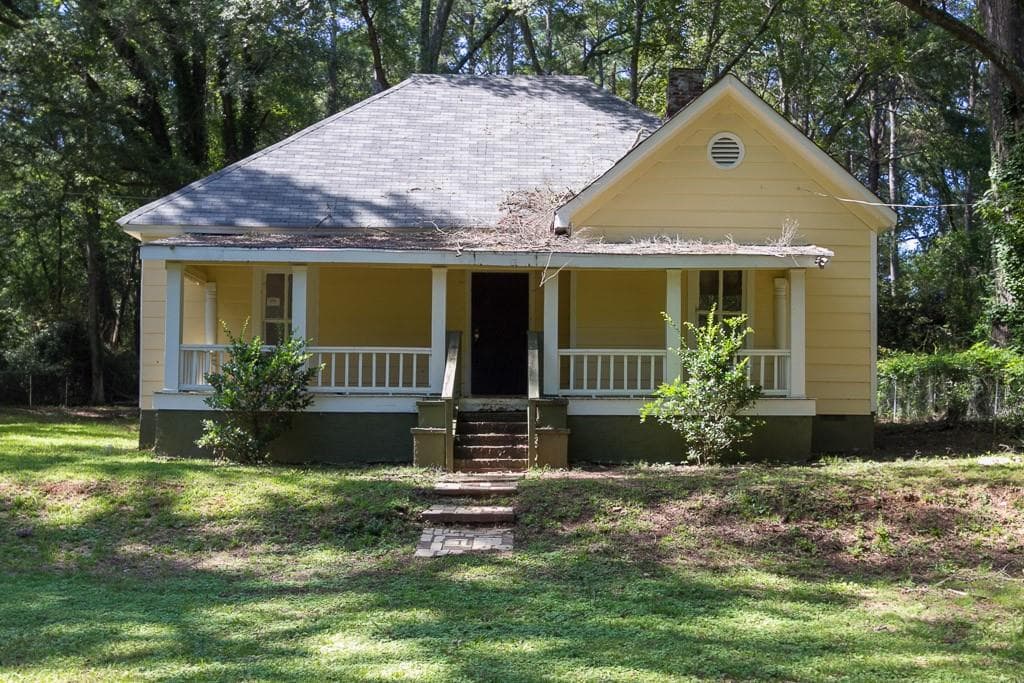 3 bedroom single family residence sold at 327 Bold Springs Avenue, Monroe, GA 30655