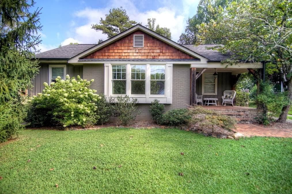398 Cascade Drive, Marietta, GA 30064 — most recent listing photo