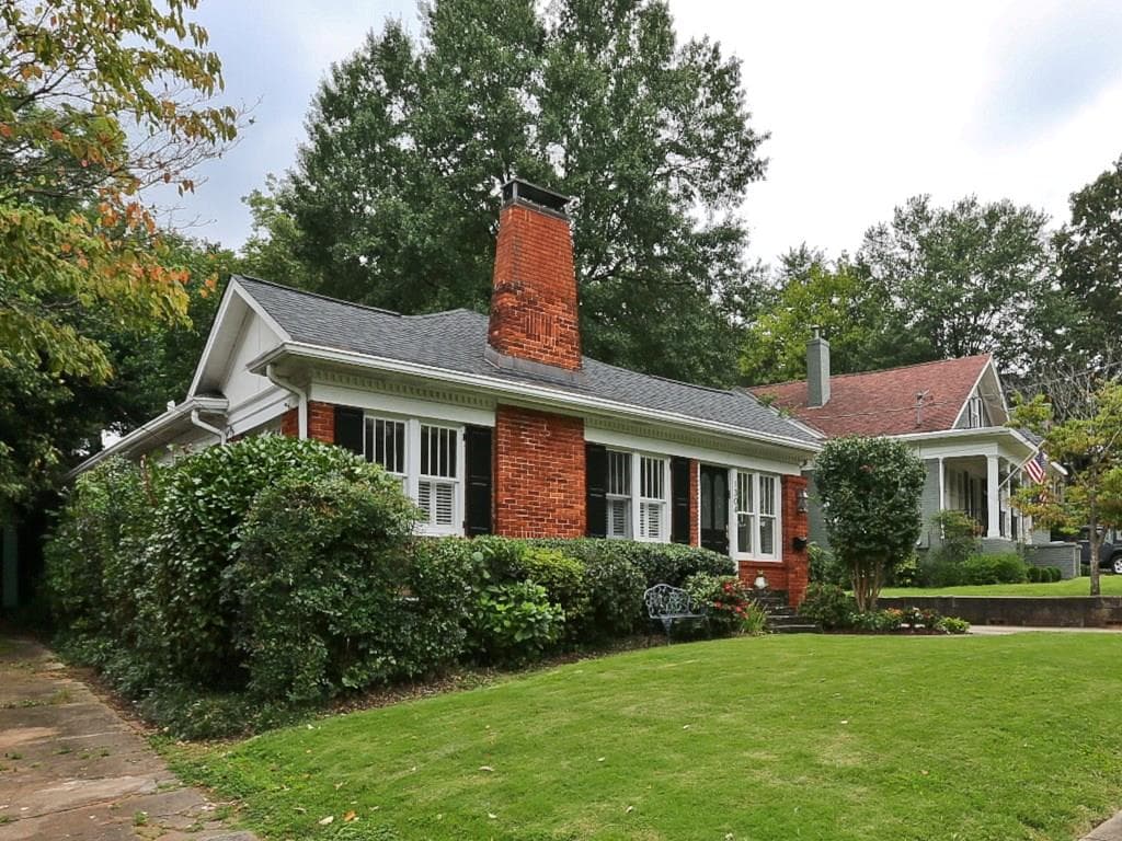 3 bedroom, 1,883 sq ft single family residence sold at 1304 Lanier Boulevard, Atlanta, GA 30306
