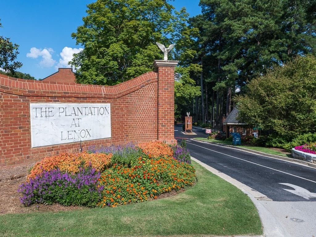 2 bedroom, 1,462 sq ft condominium sold at 24105 Plantation Drive 105, Atlanta, GA 30324